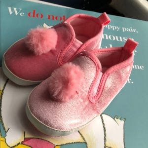 Baby girl soft bottom shoes